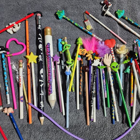 Lot of 70 Vintage Advertisement Pencils and Pencil Toppers - Picture 10 of 10